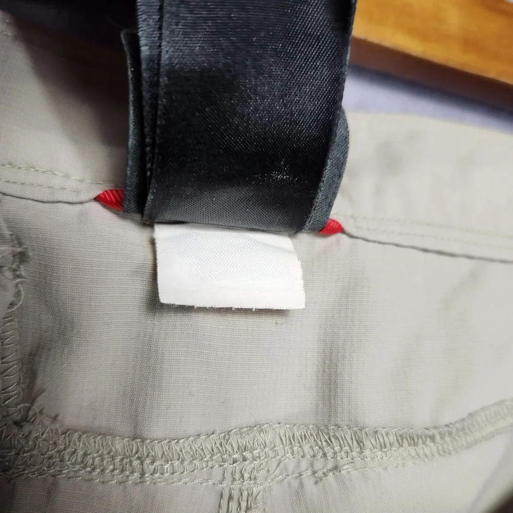 The North Face Mens Convertible Cargo Hiking Shorts size 36 Nylon Tan Pockets‎